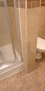 1 bedroom Flat To Let - Photo 4