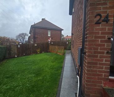 2 bedroom semi-detached house to rent - Photo 6