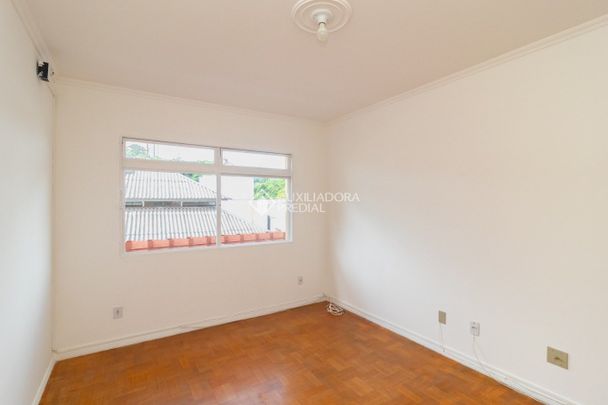 Apartamento com 2 quartos e 74m² para alugar em Menino Deus, Porto Alegre. - Foto 1