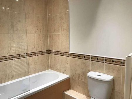 Woodford Mill, Witney, OX28 - Photo 3