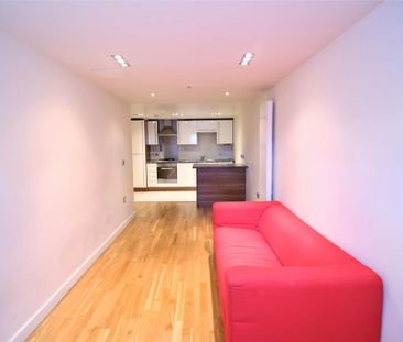 2 bedroom apartment to rent - Photo 4
