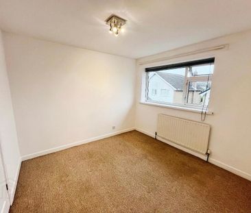 12 Thornleigh Park, Lisburn, BT28 2DD - Photo 2