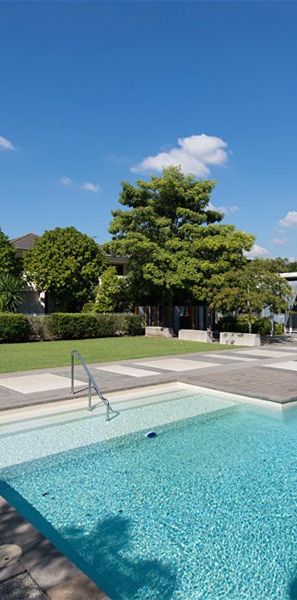 LARGE MODERN TOWNHOME IN PARK HILL ESTATE - MURARRIE - Photo 1