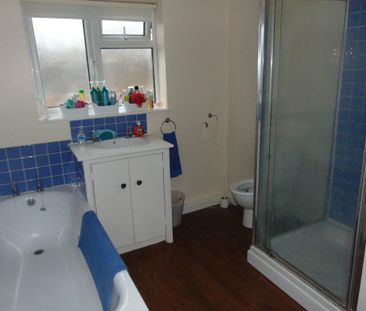 3 bedroom terraced house to rent - Photo 6