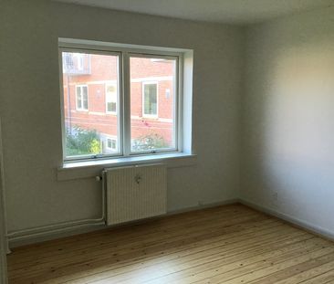 Dejlig 2-værelses i rolig ejendom - Photo 5