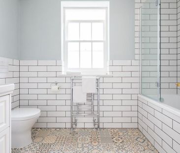 3 bedroom mews to rent - Photo 3