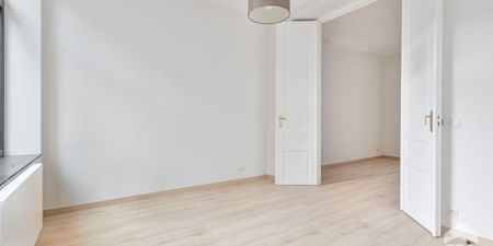 Appartement te huur in Elsene voor € 1.290 met 1 slaapkamer - Photo 2