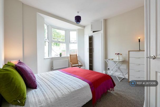 5 bedroom terraced house to rent - Photo 1