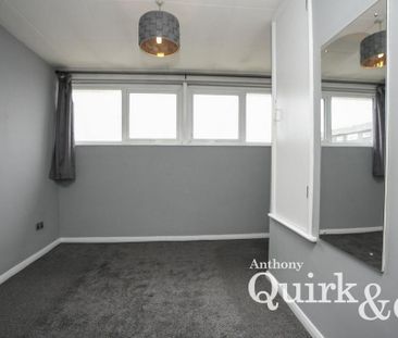 4 bedroom terraced house to rent - Photo 3
