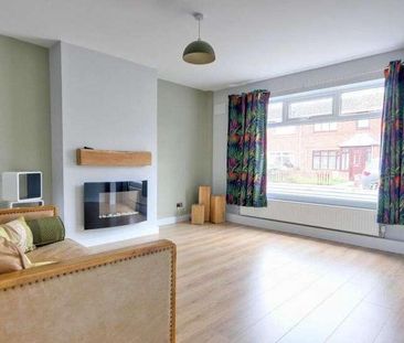 Grove Park, Beverley, HU17 - Photo 2