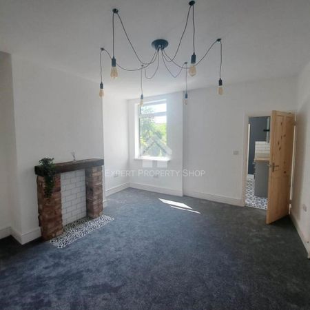 2 bedroom semi-detached house to rent - Photo 2