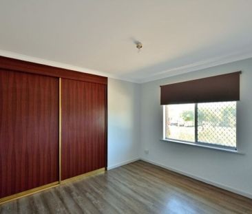 Centrally Located Family Home - Photo 3