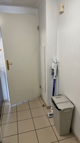 HAUT d'IDRON, Au Calme, Studio Meublé en Résidence récente avec climatisation et parking privé, - Photo 5