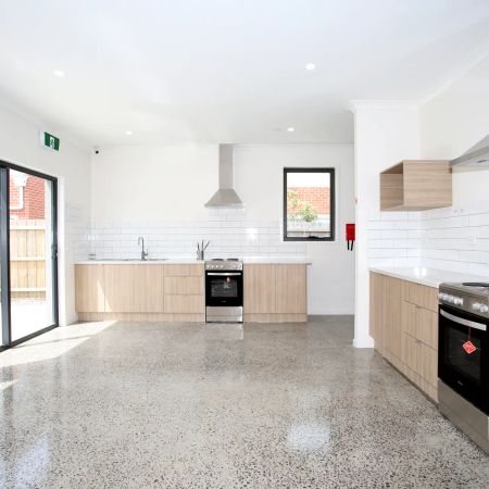 Modern shared studio apartment - Photo 3