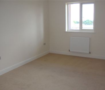 31, Drummond Grove - Photo 3