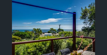 Spacious Family Home with Stunning Views in Normanville - Photo 3