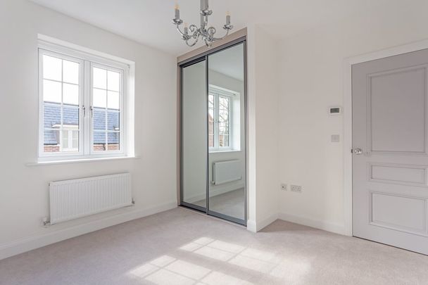 2 bedroom semi-detached house to rent - Photo 1