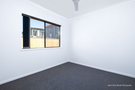 Brand New 4-Bed Home With Multiple Living Areas - Photo 5