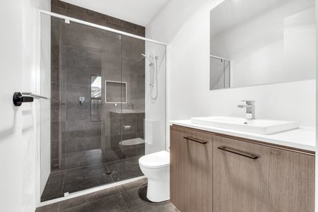 2D Meadowvale Road, Modbury SA 5092 - House For Rent - $680 | Domain - Photo 5