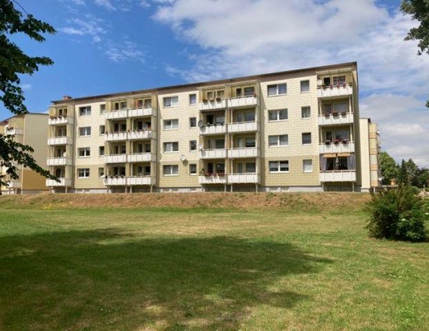 ++Sonnige Wohnung mit Balkon und Einbauküche für Singles++ - Photo 1