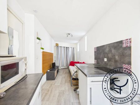 En plein centre ville près du boulevard du 14 juillet - Photo 2