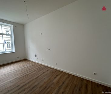 Kernsanierte, lichtdurchflutete 4 Zimmerwohnung mitten in Wiesbaden. 1.OG - Foto 1