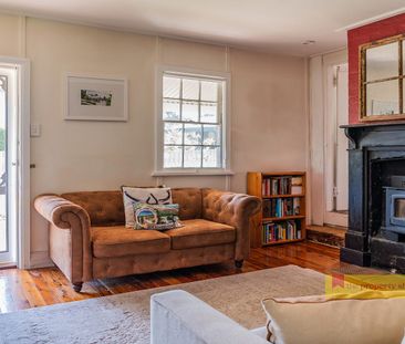 CHARMING COSY COTTAGE - Photo 1