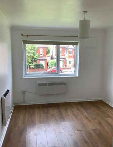 1 Bedroom Apartment To Let - Photo 5
