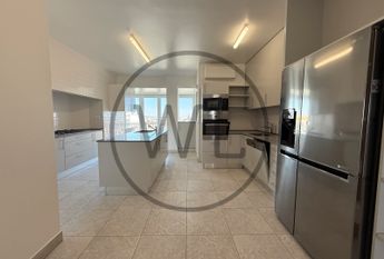 Apartamento T5+1 em Lisboa