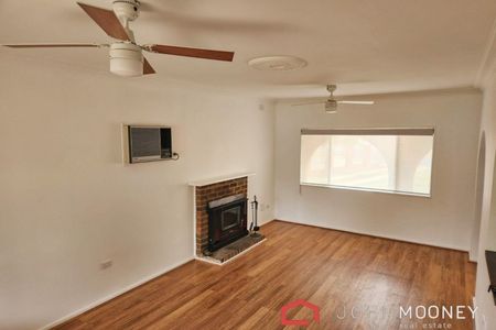 3 Killara Avenue Mount Austin NSW 2650 - Photo 3