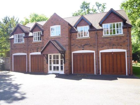 Blossomfield Gardens, Blossomfield Road, Solihull, West Midlands - Photo 2