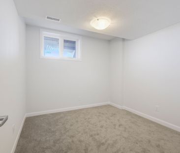 For Lease - 1625 Creekway Private, Kanata, Ontario - Photo 3