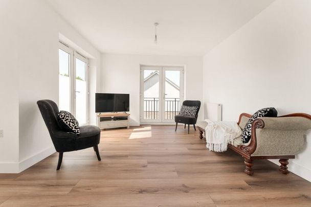 Aster Way, Cambridge £1,600 pcm ⓘ The monthly or weekly payment required by the landlord. Read our glossary page , 2 bedrooms, apartment, to let * Tenant info - Photo 1