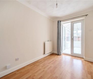 3 bedroom detached house to rent - Photo 3