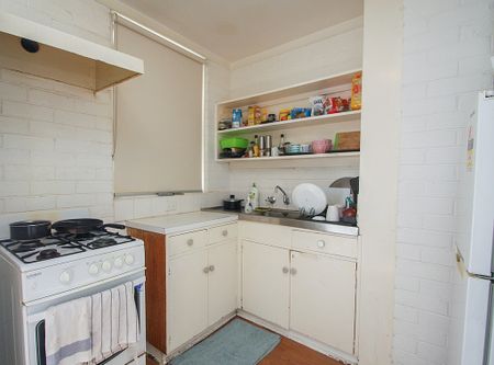 28/17 The Avenue, Crawley WA 6009 - Photo 3