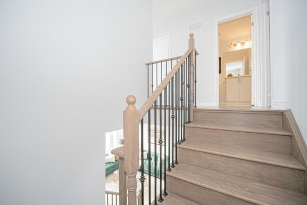 For Lease - 77 MINNOCK Street, Caledon, Ontario - Photo 1