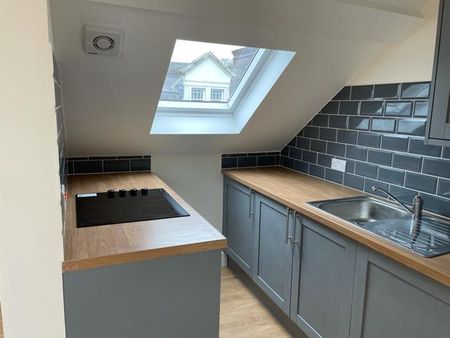 1 bedroom flat to rent - Photo 2