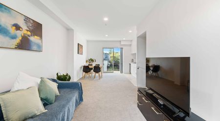 stylish two bedrooms unit - Photo 3