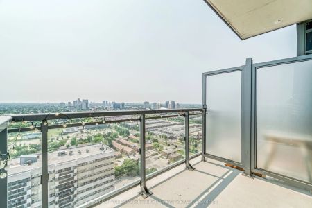 30 Meadowglen Place #LPH2802 - Photo 4