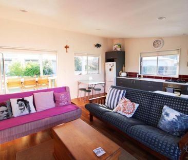 Simple and Sweet - Photo 6