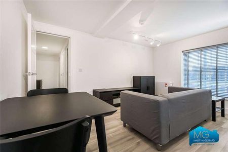 High Street, Barnet, EN5 - Photo 2