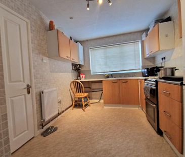 3 bedroom terraced house to rent - Photo 1