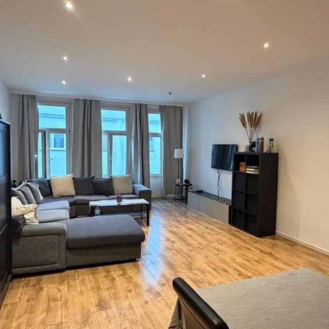 Appartement te huur in Antwerpen voor € 750 met 1 slaapkamer - Photo 1