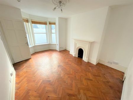 A 2 Bedroom Flat Instruction to Let in Hastings - Photo 5