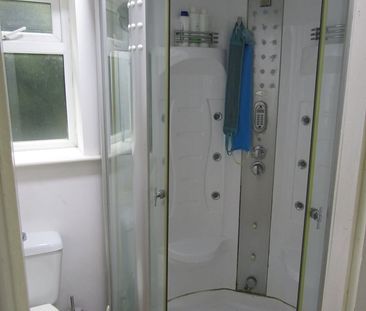 Room in a Shared House, Salford, M7 - Photo 5