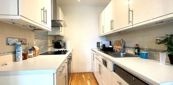 Nottingham Terrace Regents Park NW1 - Photo 2