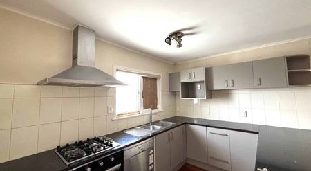 Effortless Living: Move in Ready 4 -Bedroom Home - Photo 3