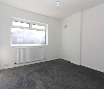 2 bedroom semi-detached house to rent - Photo 5