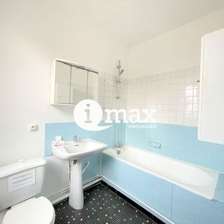 Location Appartement COURBEVOIE - - Photo 4