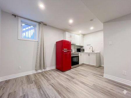 For Lease - 22 Vandervoort Drive Unit# 2 Bedroom Basement, Richmond Hill, Ontario - Photo 2